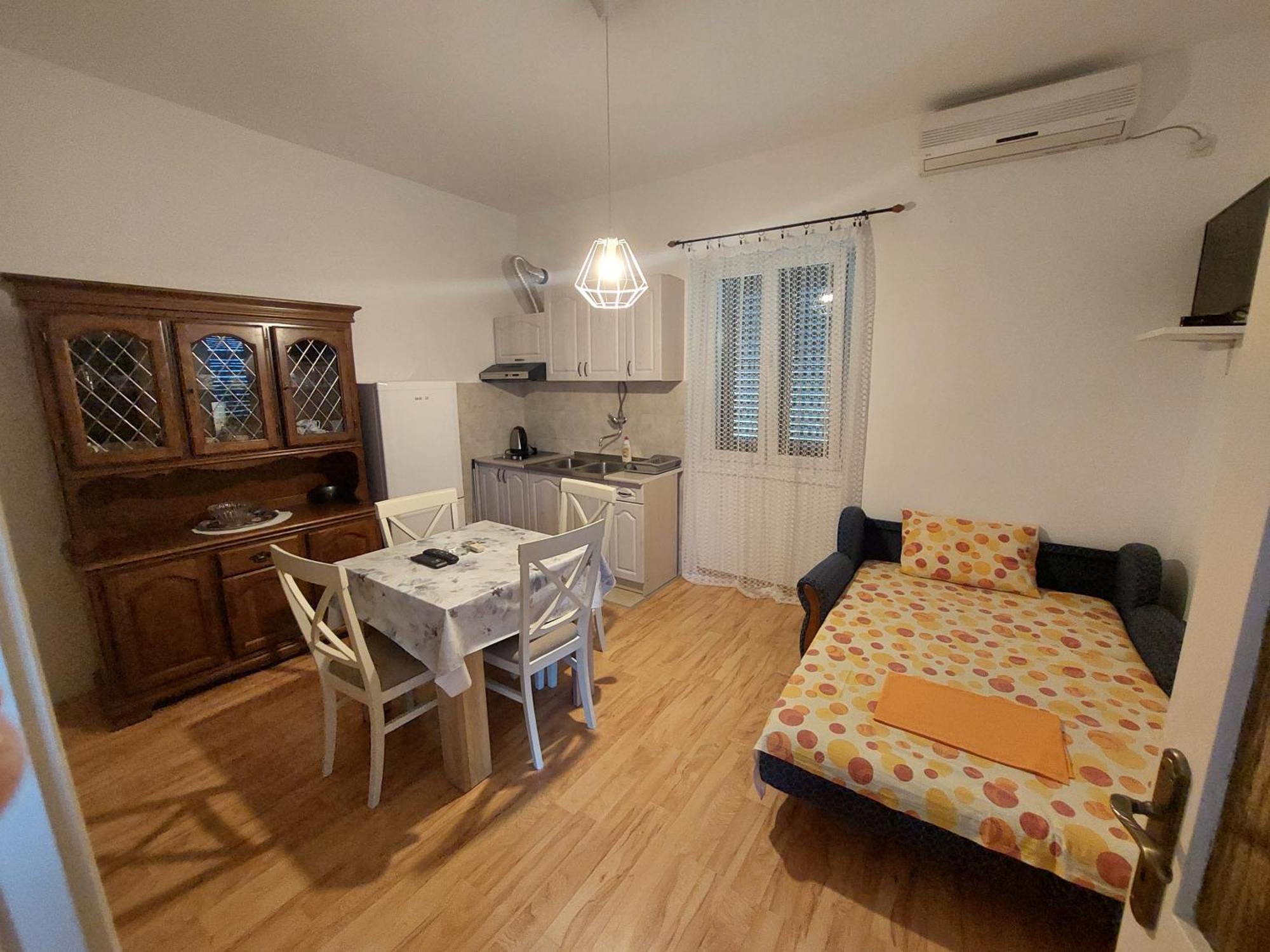 Kjara Apartments Tivat Eksteriør bilde