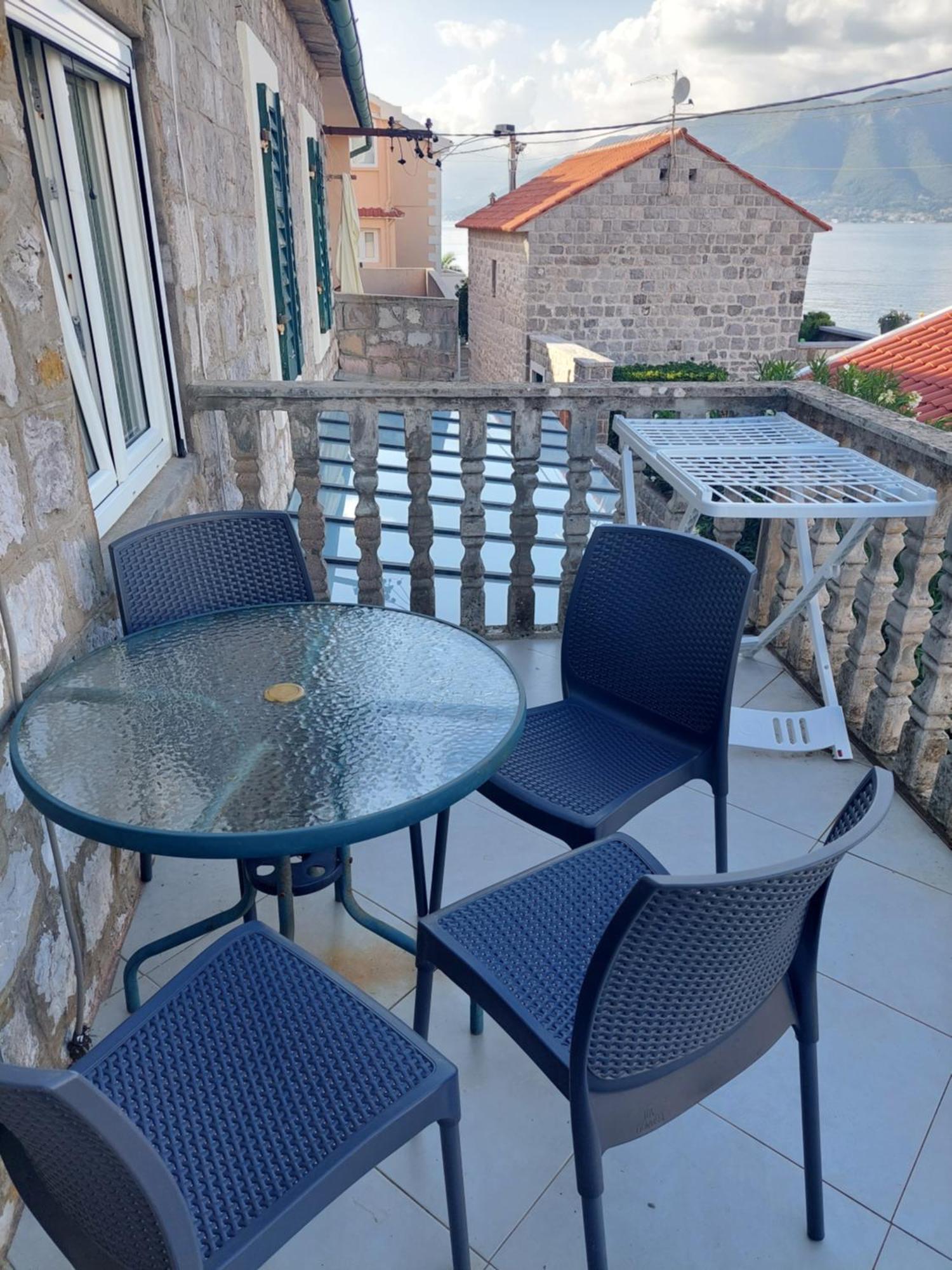 Kjara Apartments Tivat Eksteriør bilde