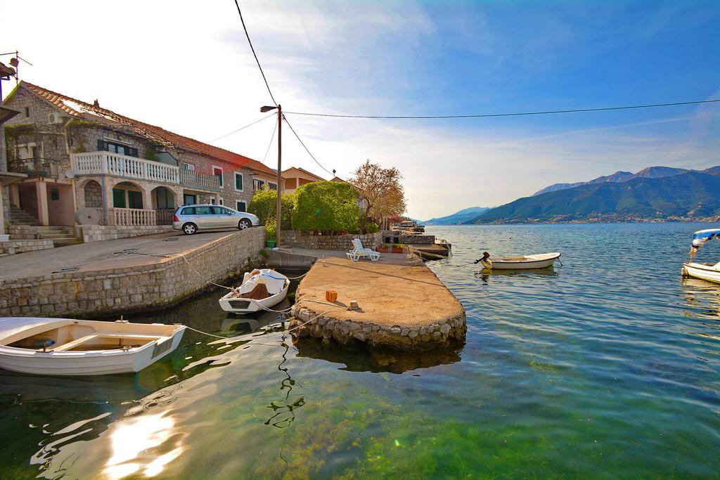 Kjara Apartments Tivat Eksteriør bilde