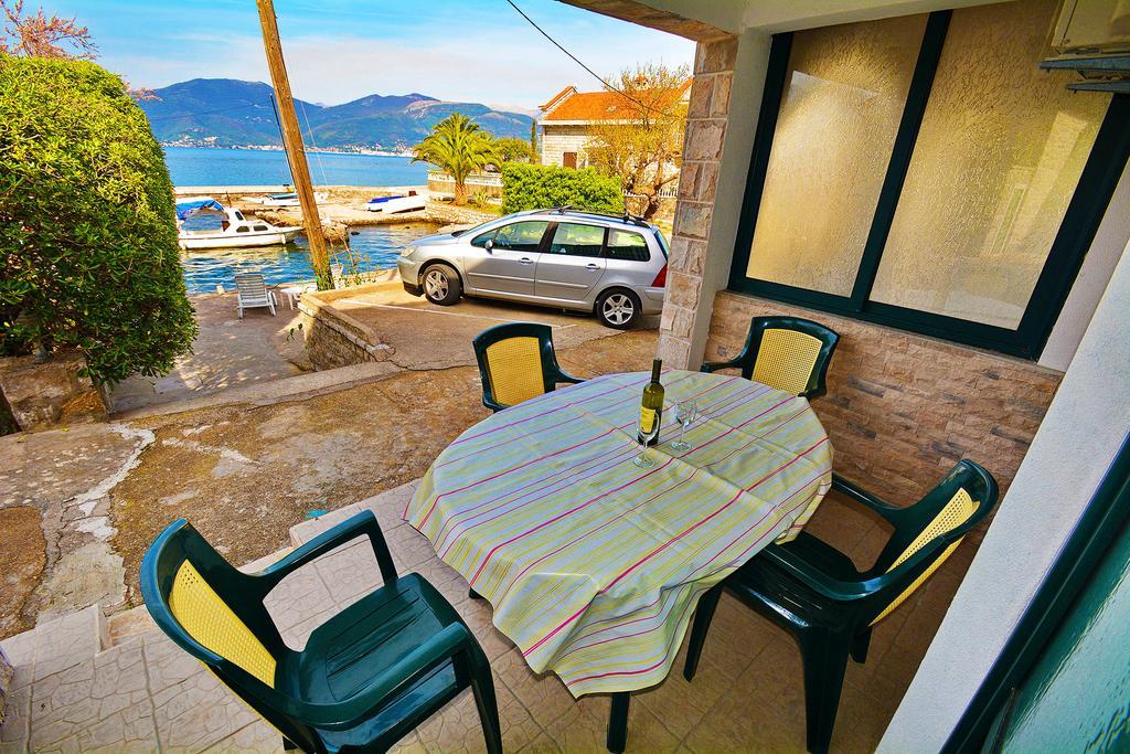 Kjara Apartments Tivat Eksteriør bilde