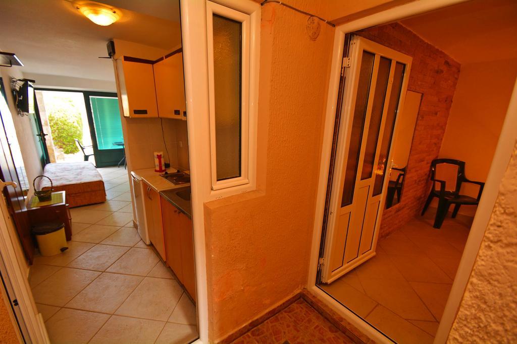 Kjara Apartments Tivat Eksteriør bilde