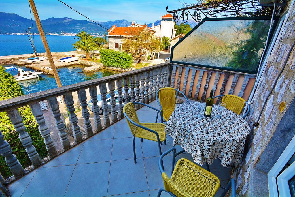 Kjara Apartments Tivat Eksteriør bilde